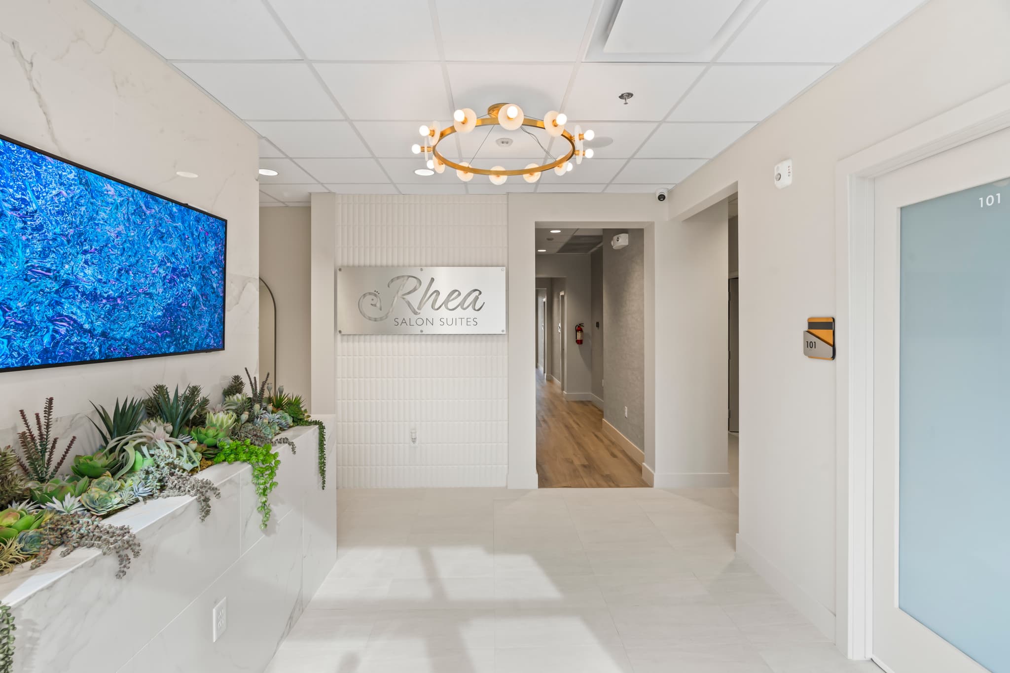 Private salon suites for rent in Draper, UT - modern interior